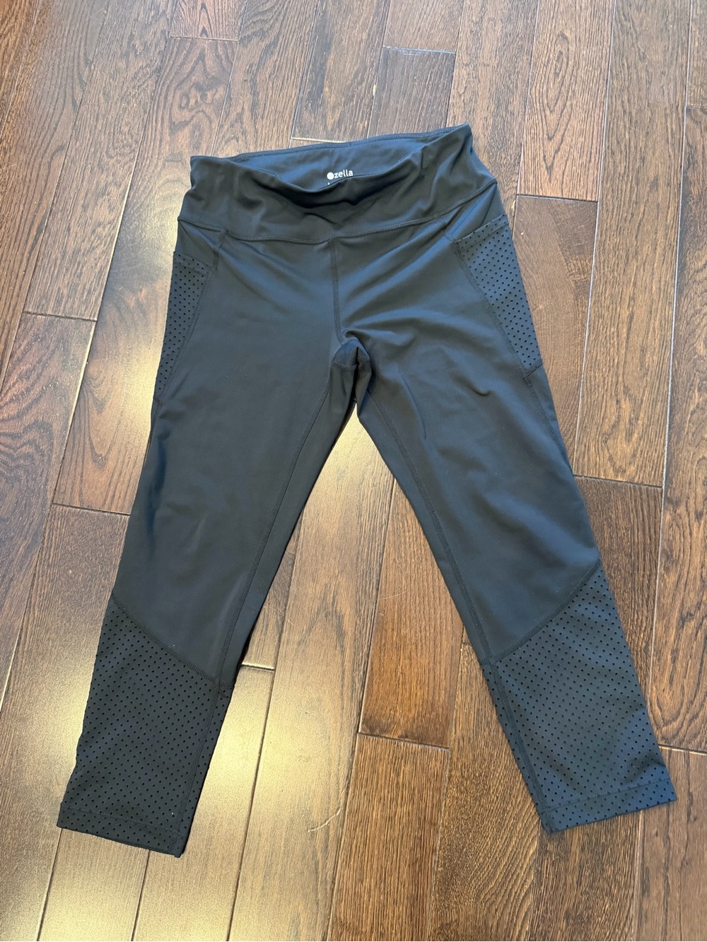Zella black leggings size medium